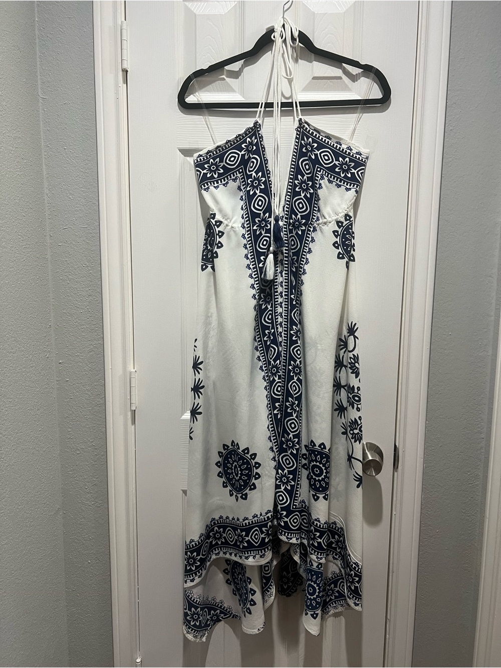 Advance Lifestyle White & Blue Halter Handkerchief Midi Dress Size S